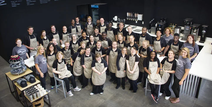 Quán cafe chỉ sử dụng nhân viên khuyết tật