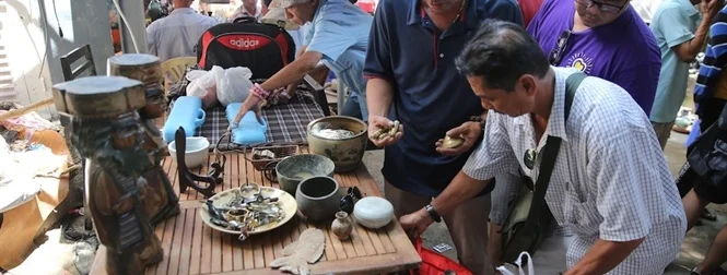 Độc đáo chợ mua của người chán, bán cho người thích