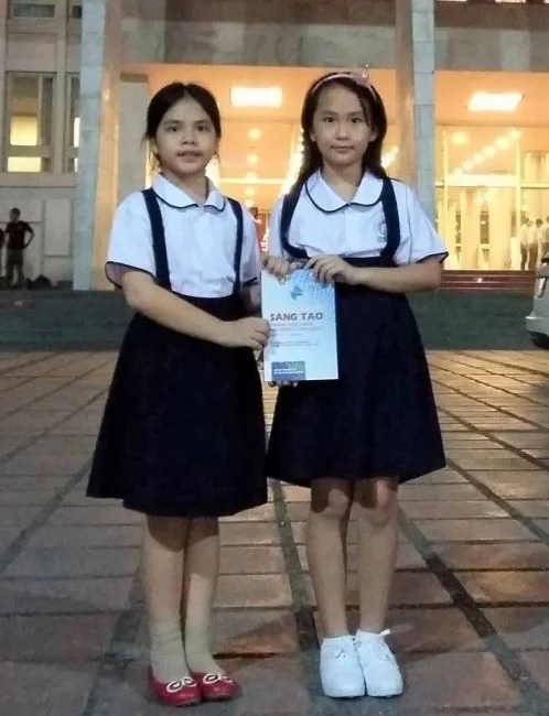 Ngọc Ánh và Thùy Vân có mặt tại lễ trao giải cuộc thi Sáng tạo trẻ dành cho thanh thiếu niên và nhi đồng toàn quốc diễn ra mới đây tại Hà Nội.