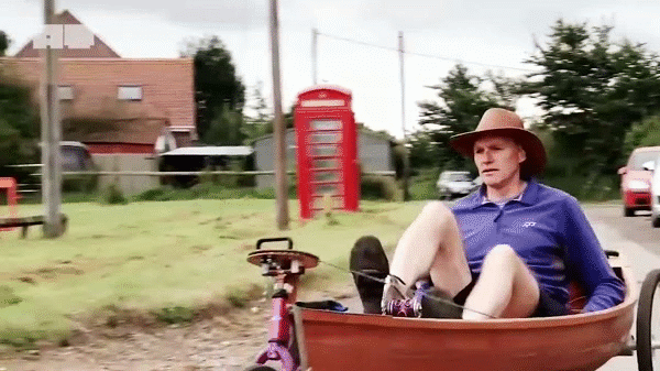 Sống ở vùng sông nước thì phải sắm chiếc xe này thôi