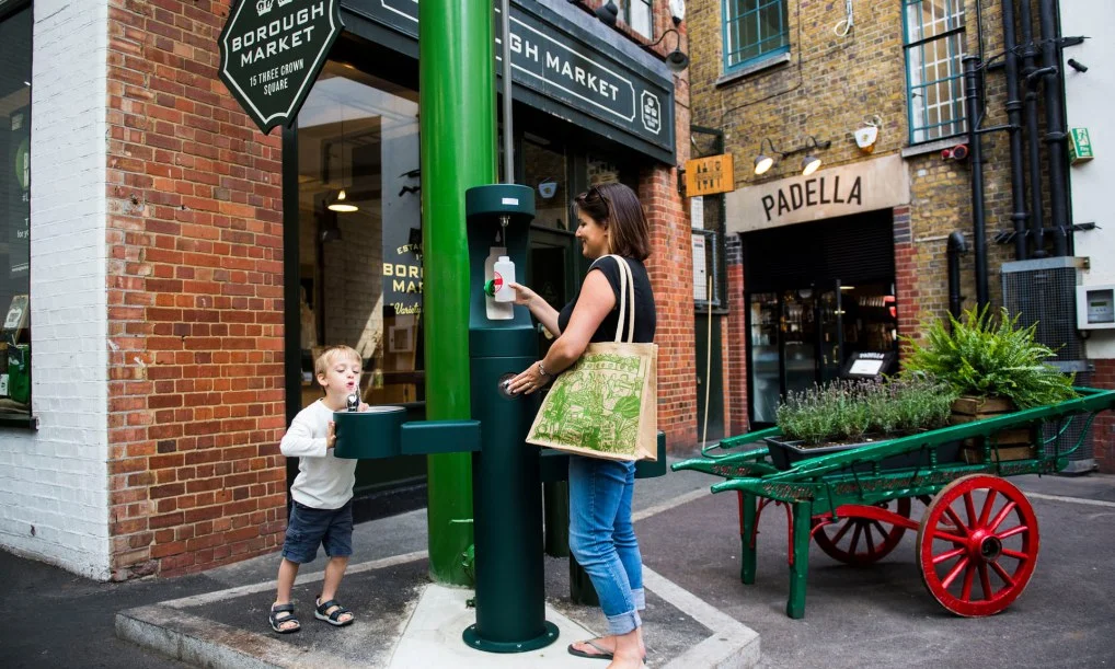 London cấp nước uống miễn phí để giảm chai nhựa