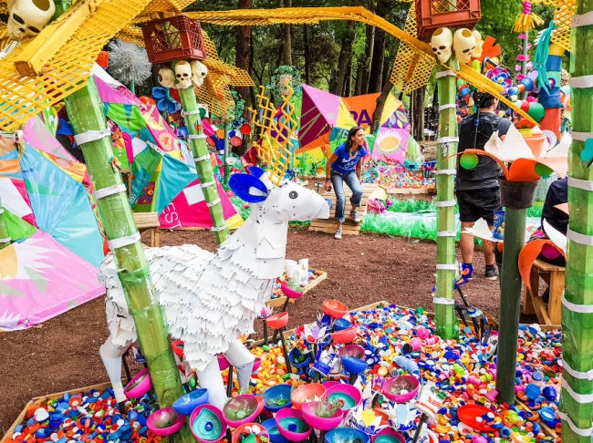 We-turned-3-tons-of-plastic-waste-into-a-colorful-forest-5b1525b712a6f__880.jpg