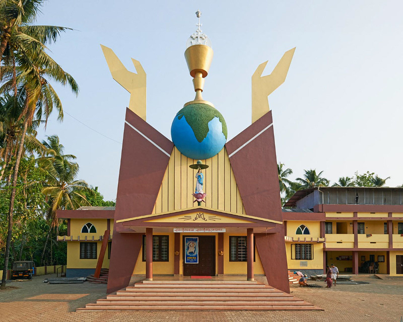  Nhà thờ Assumption tại Mupliyam, Kerala   