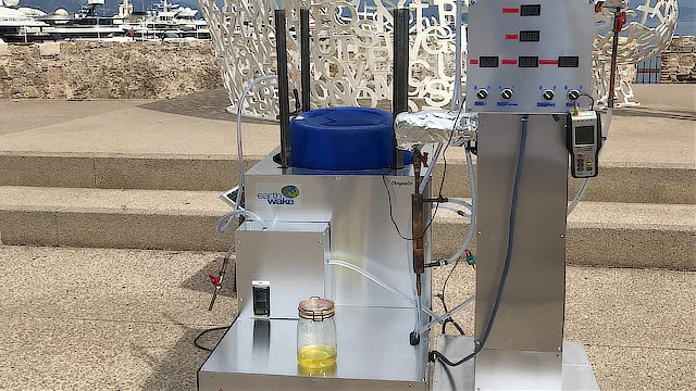 Cỗ máy biến rác thải thành nhiên liệu 