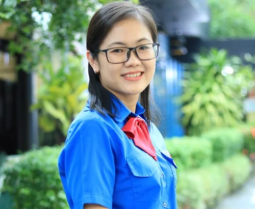 Câu châm ngôn mà Lan Anh yêu thích là “Khi cuộc đời cho bạn cả trăm lý do để khóc, hãy cho đời thấy bạn có cả ngàn lý do để cười”. Ảnh: BTC.