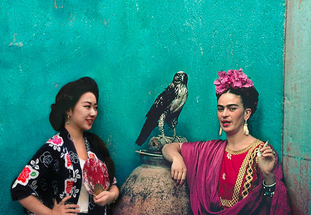  Cùng đàm đạo về nghệ thuật với nữ hoạ sĩ nổi tiếng Frida Kahlo   