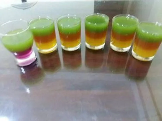 Đông sương và hạt trân châu sau khi được 'nhuộm màu'.