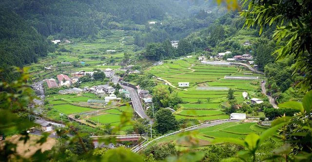 Thị trấn xanh Kamikatsu không rác thải ở Nhật Bản.