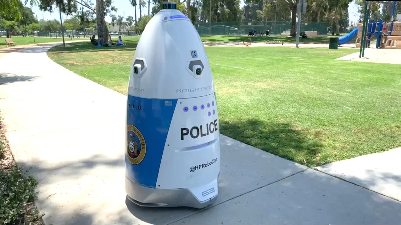 Robot “HP Robocop” sẽ nhận nhiệm vụ tuần tra an ninh tại nhiều khu vực công cộng, như công viên, trung tâm thương mại, hay các địa điểm mà nhân viên cảnh sát khó tiếp cận.
