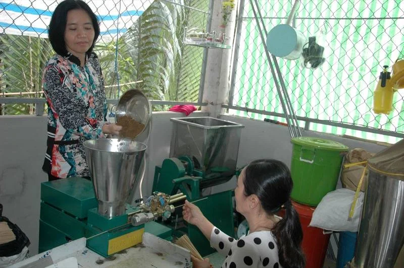 Các công đoạn làm nhang trừ muỗi sinh học