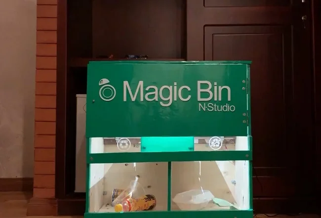 Sinh viên chế thùng rác thông minh, tự phân loại rác bằng AI