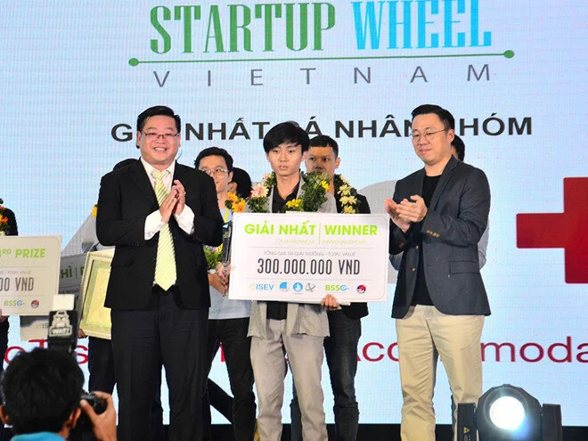 Tuấn xuất sắc nhận được giải nhất của cuộc thi.