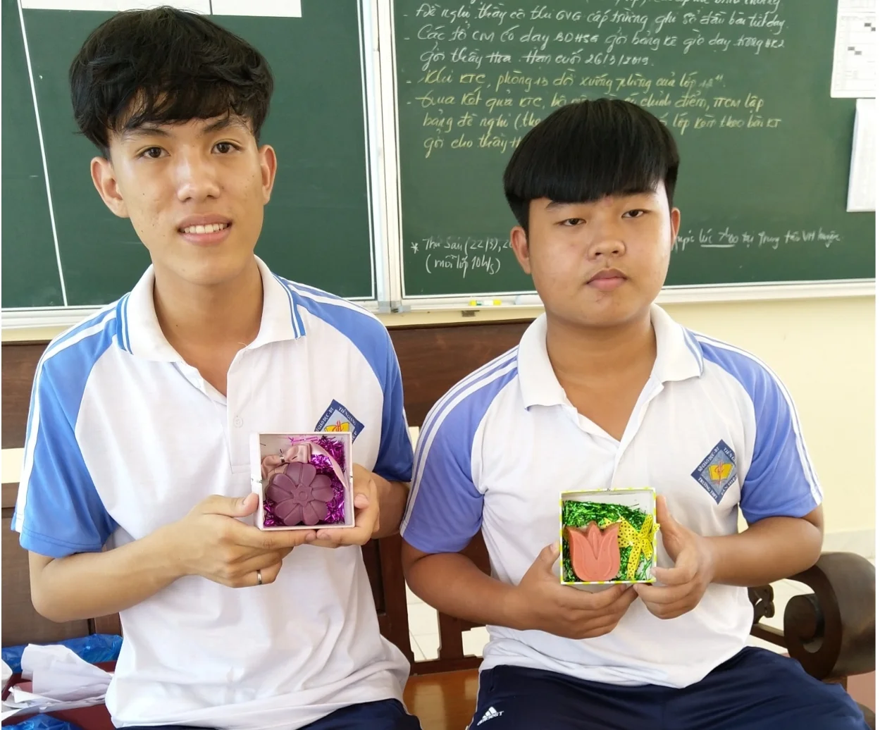 Học sinh cấp 3 sáng chế thành công xà phòng diệt khuẩn từ dây vác