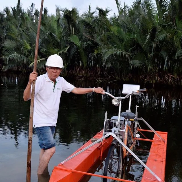 Ông thợ lắm tài sáng chế ra đủ loại máy “lạ kỳ”