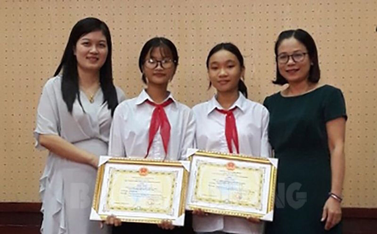 Sản phẩm sáng tạo kỹ thuật của hai nữ học sinh nhí