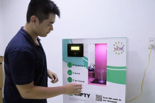 Máy phân loại rác tự động 'made by' sinh viên