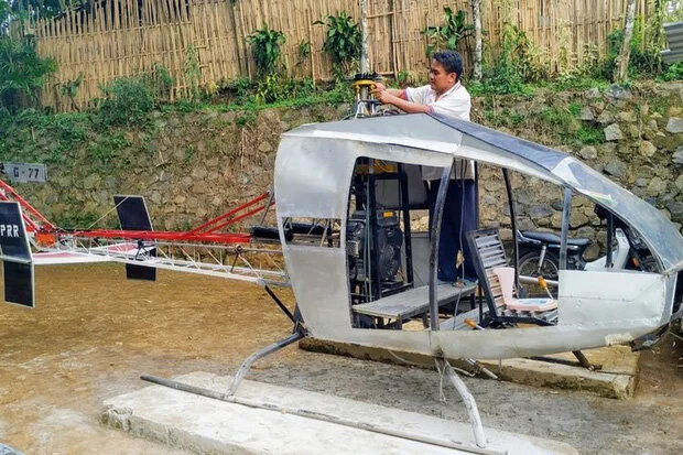 Người đàn ông Indonesia chế tạo trực thăng vì chán cảnh tắc đường