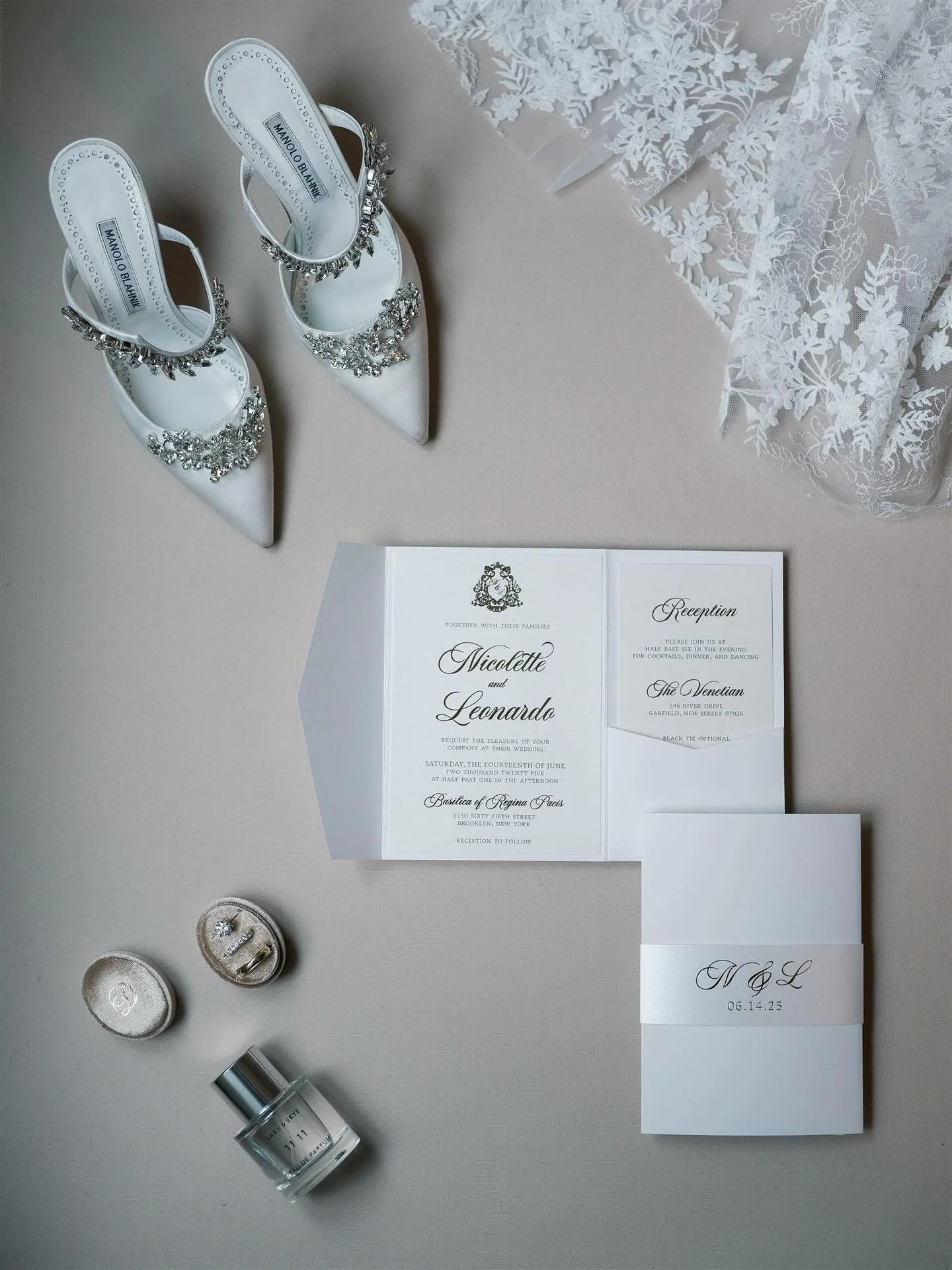 Happy 3 months married to Nicolette and Leo! 

Nikki wanted their invitations to feel elegant, timeless and give their guests a sneak peek into the elegance of their wedding day. We decided on a gold foil and flat printed invitation printed on a beau