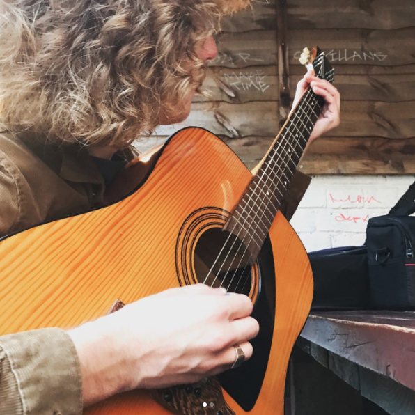 SERENADE FOR THE SMOKERS