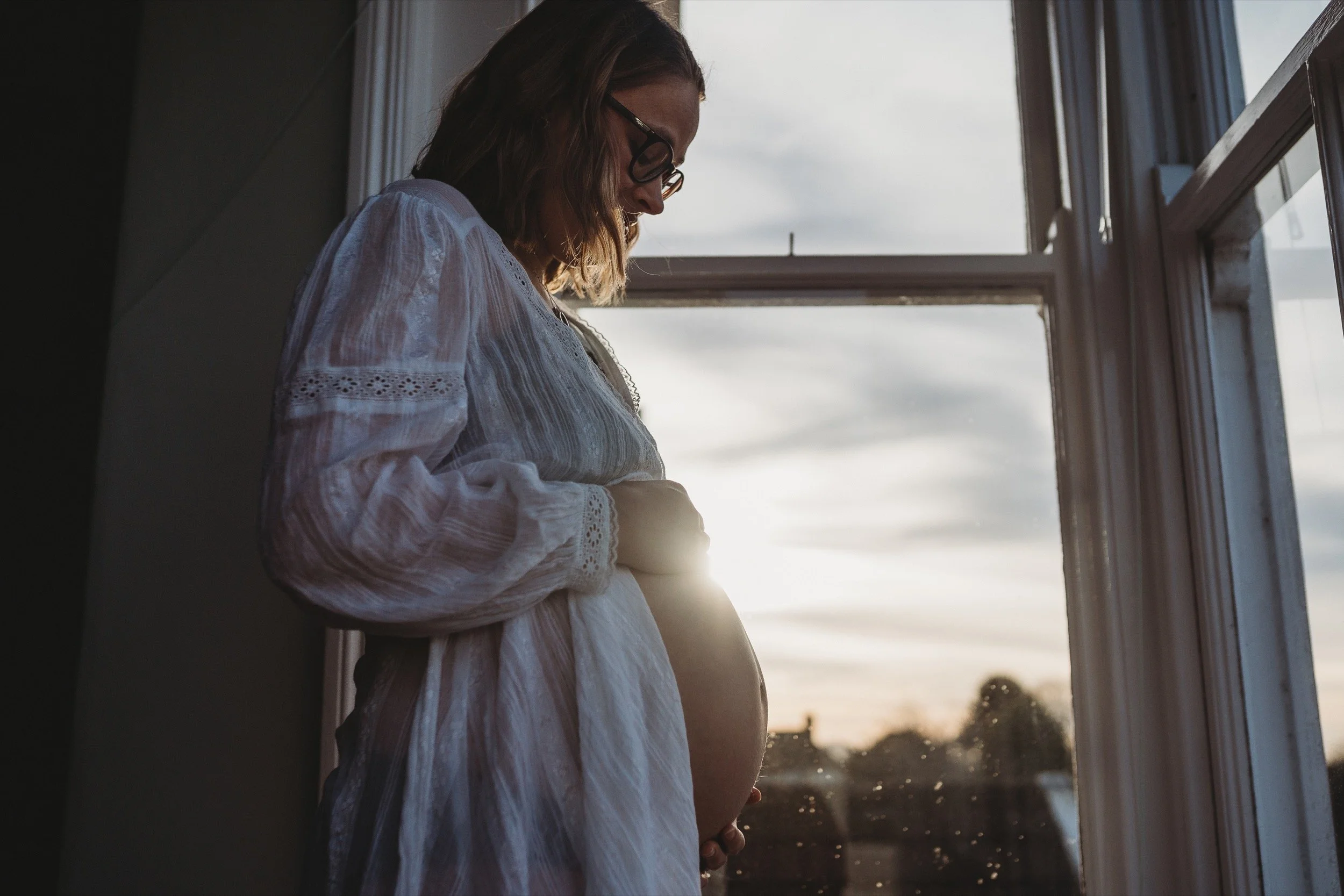 -bristol-somerset-clevedon-natural-maternity-at-home-session50- abigail-oliver-photography.jpg
