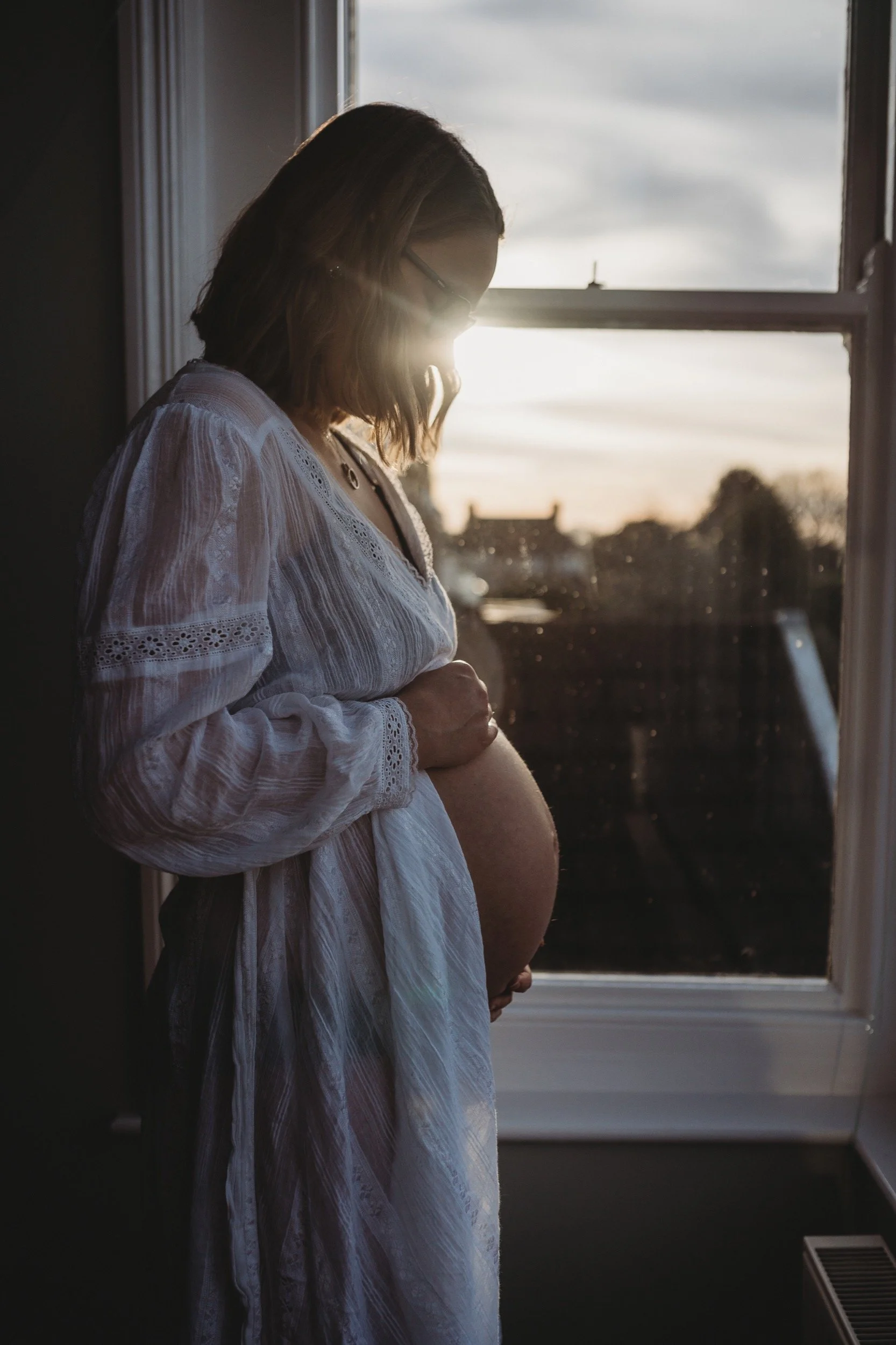 -bristol-somerset-clevedon-natural-maternity-at-home-session52- abigail-oliver-photography.jpg