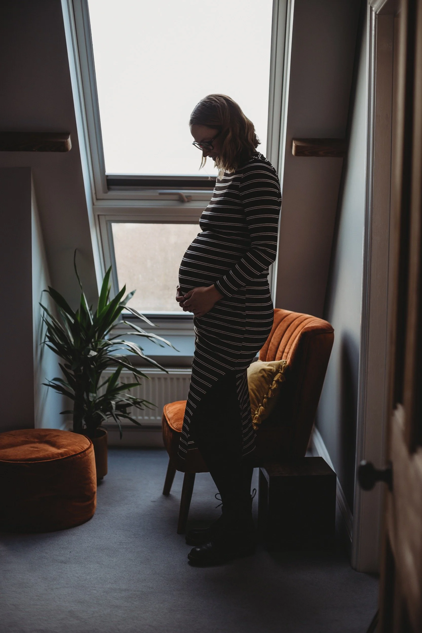 -bristol-somerset-clevedon-natural-maternity-at-home-session64- abigail-oliver-photography.jpg