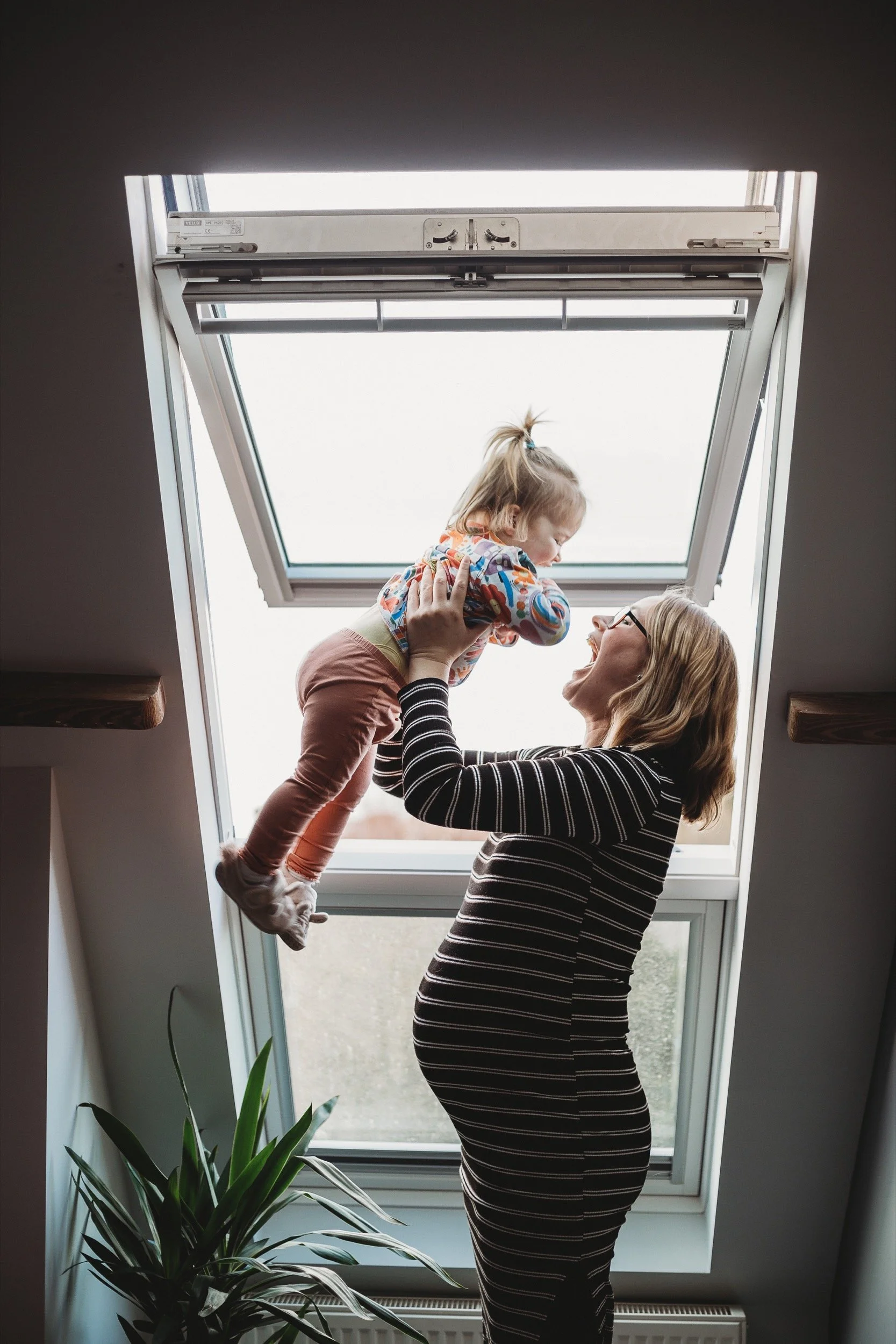 -bristol-somerset-clevedon-natural-maternity-at-home-session67- abigail-oliver-photography.jpg
