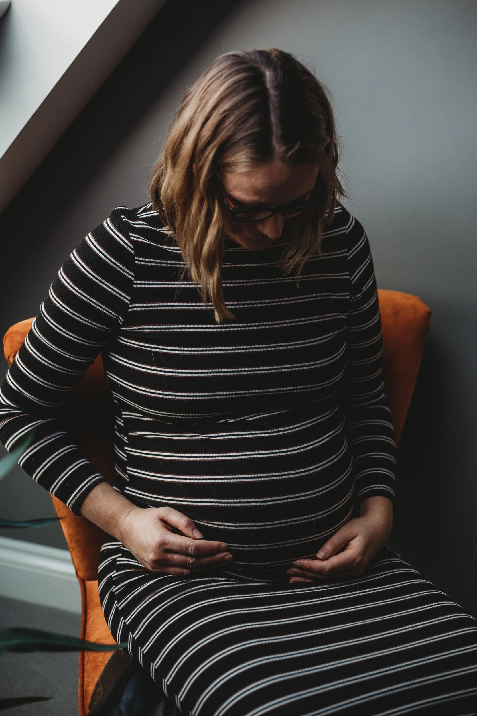 -bristol-somerset-clevedon-natural-maternity-at-home-session71- abigail-oliver-photography.jpg