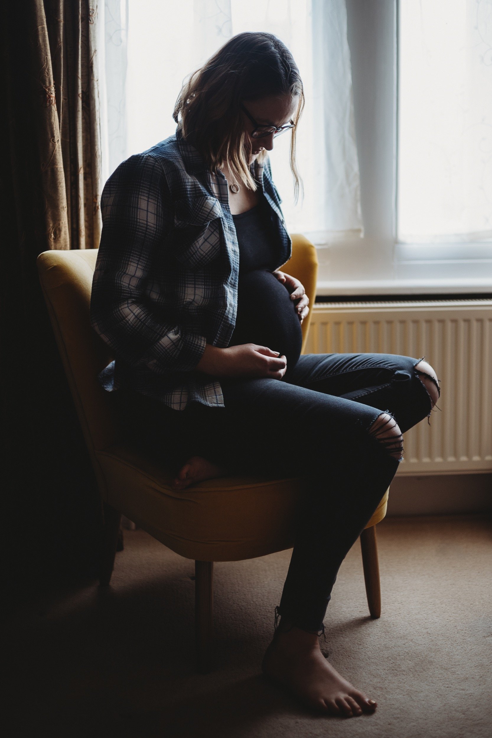 -bristol-somerset-clevedon-natural-maternity-at-home-session26- abigail-oliver-photography.jpg