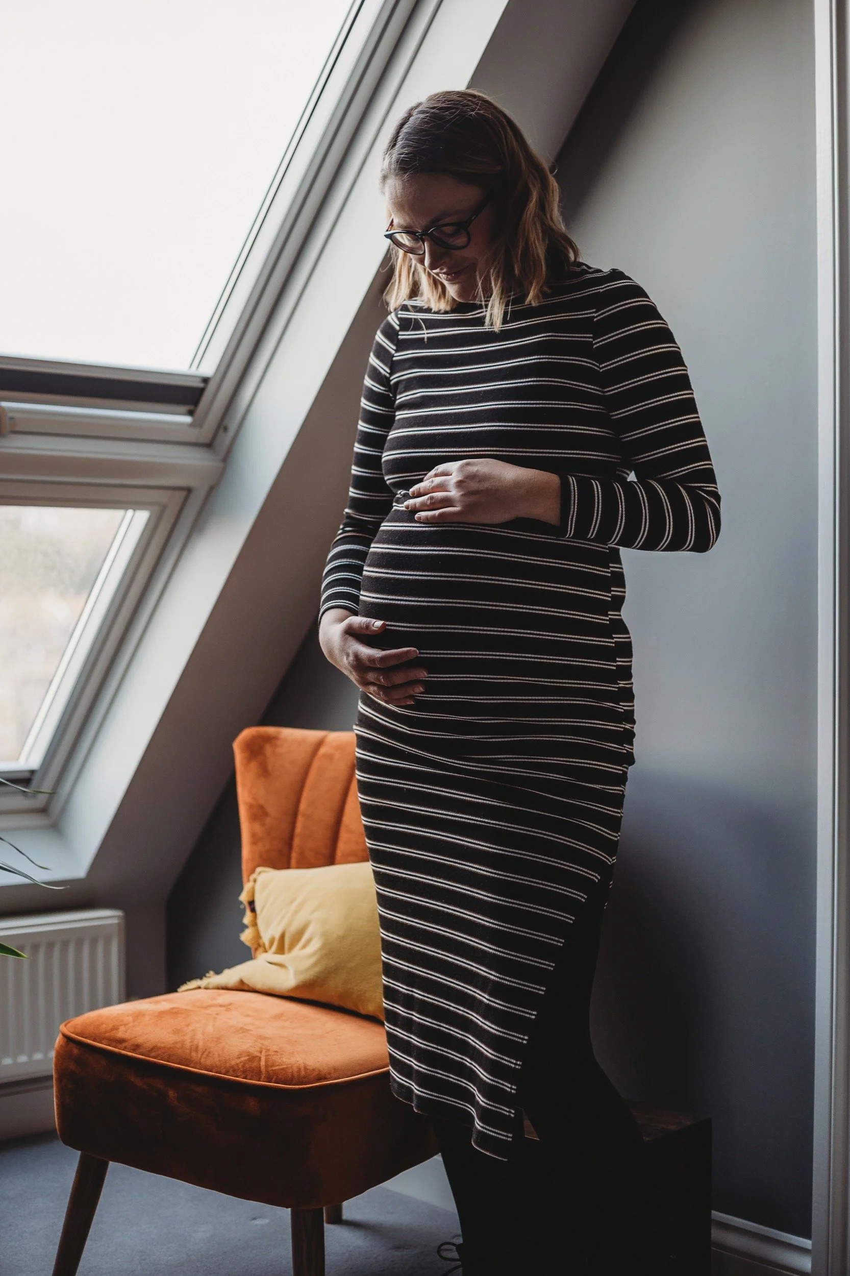 -bristol-somerset-clevedon-natural-maternity-at-home-session63- abigail-oliver-photography.jpg