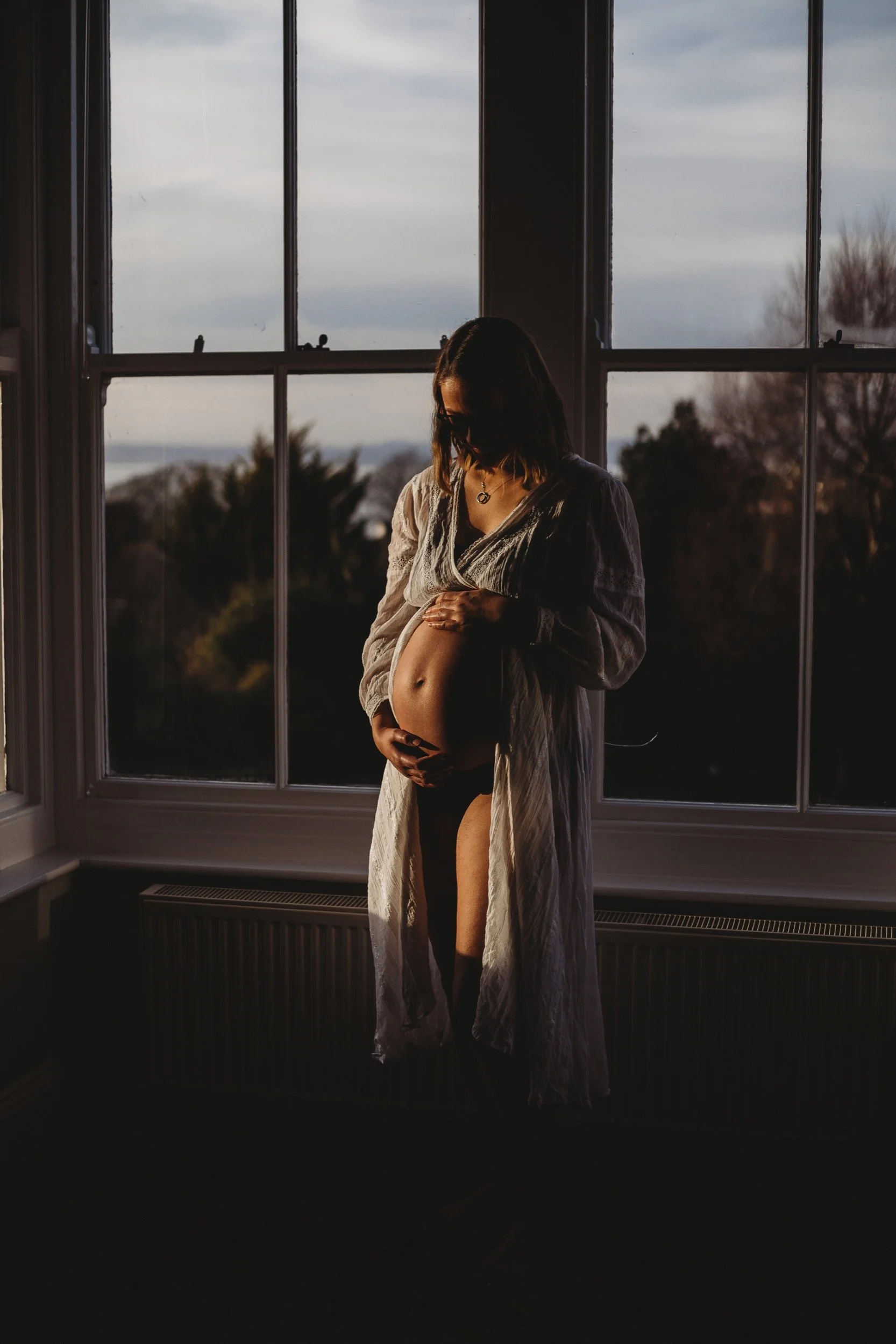 -bristol-somerset-clevedon-natural-maternity-at-home-session59- abigail-oliver-photography.jpg