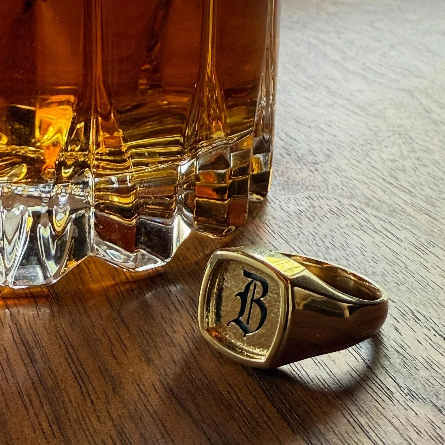 Serving our take on a classic signet ring.