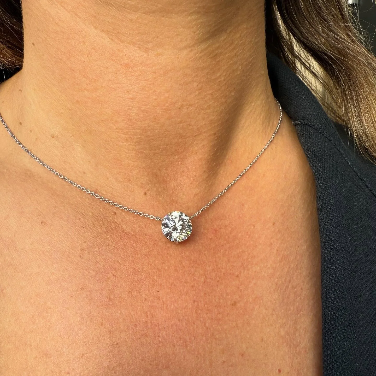 Stunning &amp; Classic.
- Diamond Solitaire Pendant
- Handmade in Platinum 
- 5ct Round Diamond