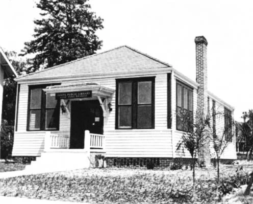 hyde_park_library-1.jpg