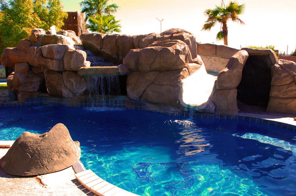 Demütigen Dennoch Türspiegel ceramic pools las vegas Ständig heroisch