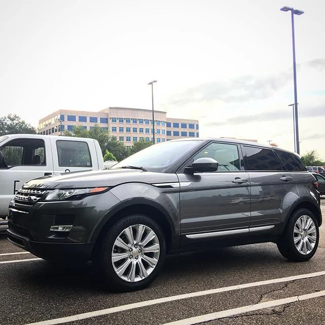Don't have time to get your auto detailed? We'll come to your office or home and give your car the attention it deserves! Conveniently schedule online at finelinecarcare.com