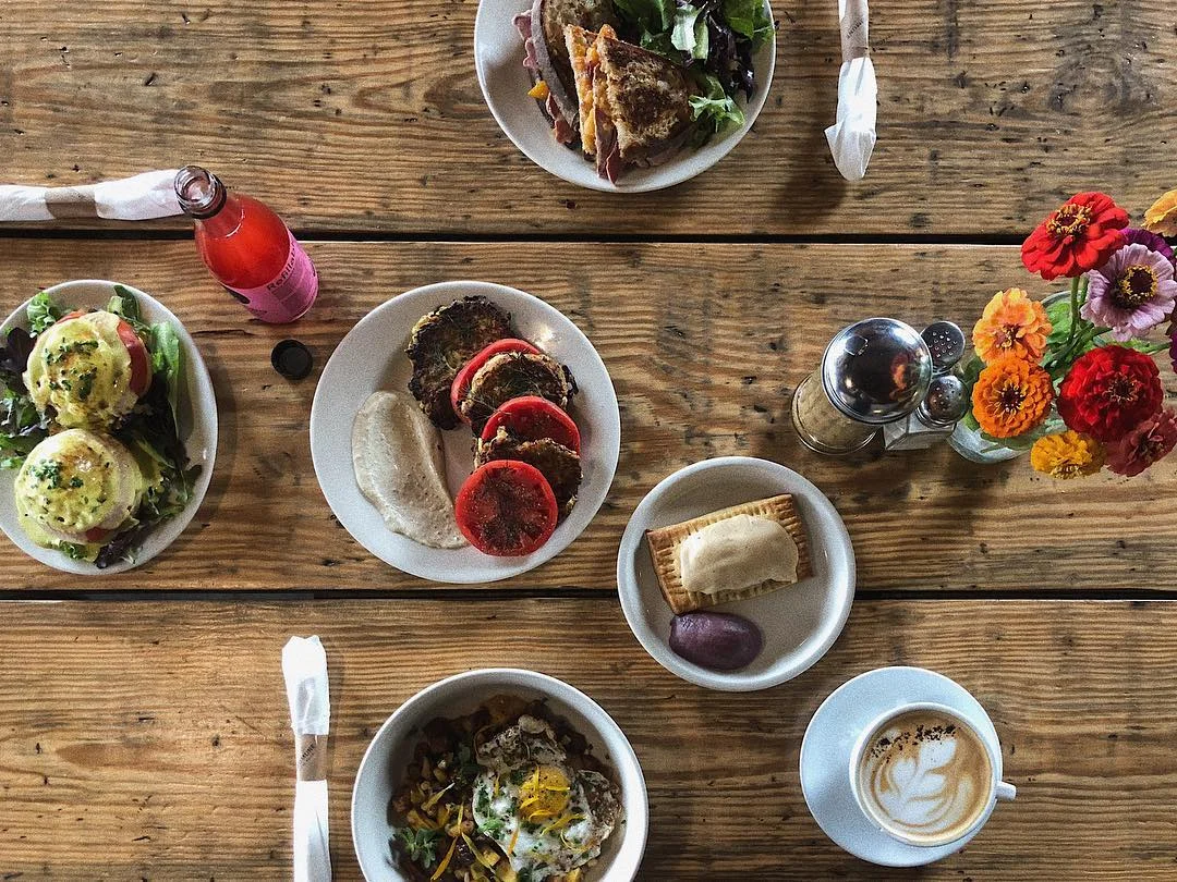 commune brunch.jpg