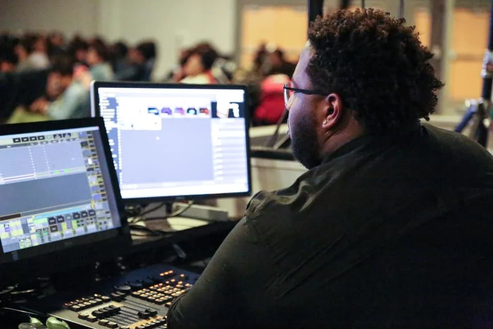 LIGHTING TECHNICIANAs lighting technician, you are in control of all lighting during our services. You control stage lights, house lights, preacher lights, etc. Lights are controlled by a lighting console which you will receive training on.