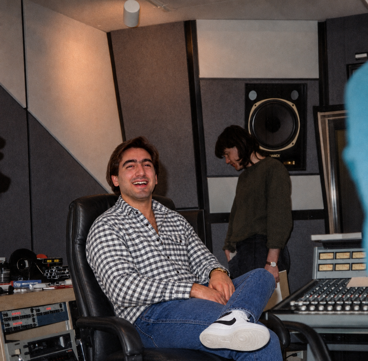 Larry_Sean_Intuition_Music_Studio.png