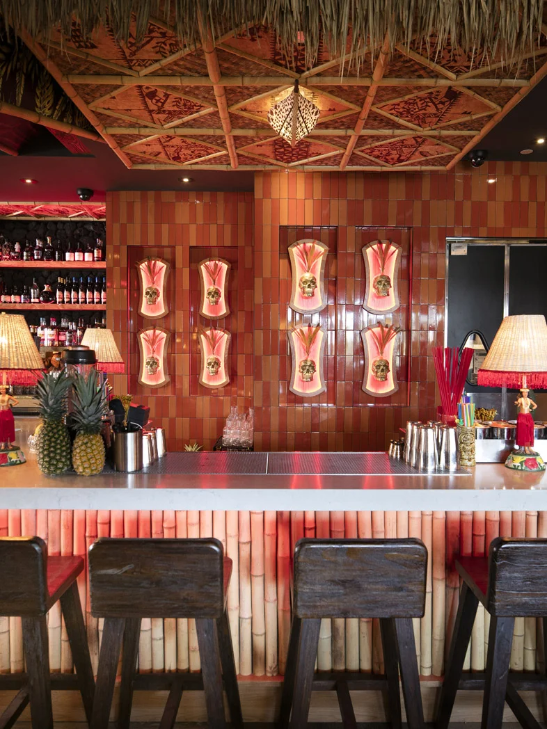 grass-skirt-tiki-bar-4.jpg