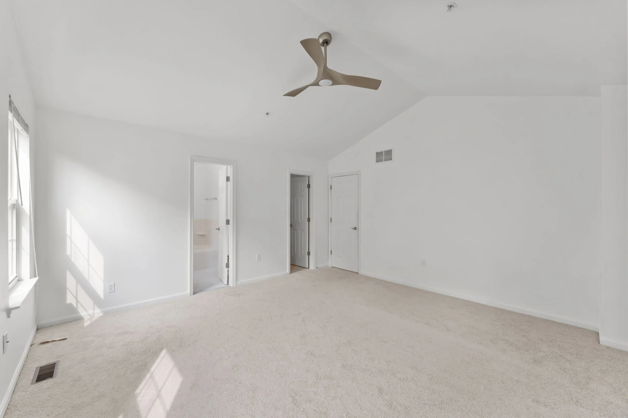 28-web-or-mls-DSC05207.jpg