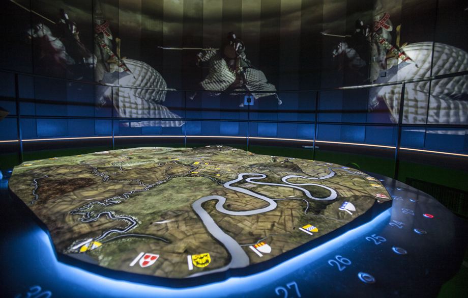 The simulator is animated when action occurs. Here, a cavalry charge has been issued.