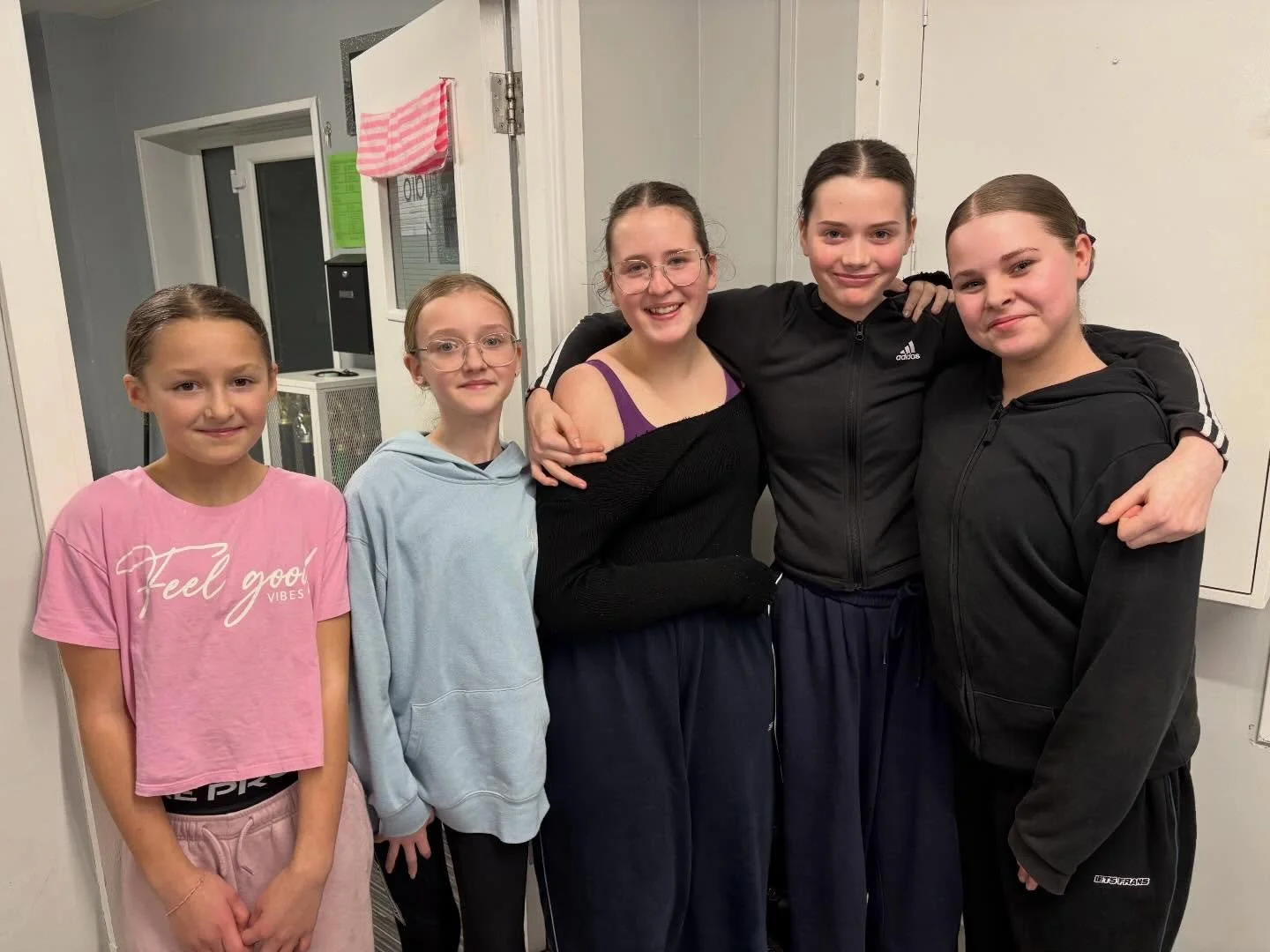 ✨ Dress Rehearsal Tomorrow! ✨

We can&rsquo;t wait to see everyone for the Dancing Academy Decades Dress Run tomorrow! 💃🕺

Arrival / Drop Off: 10:15&ndash;10:30am
📍 The Neeld Hall (Entrance via the High Street, opposite Emery Gate)

We hope you&rs