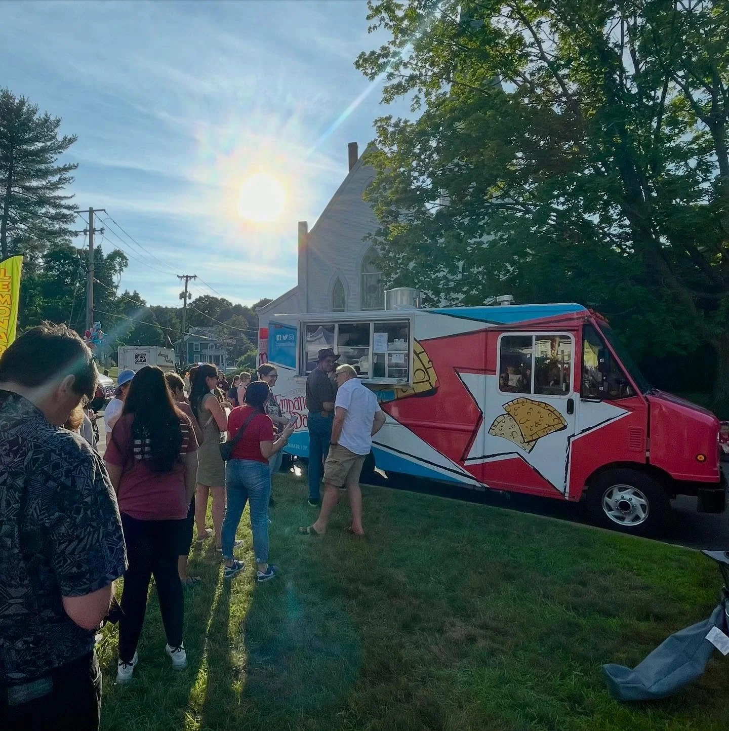 Public Schedule:
-7/18 @treehousebrewco Charlton MA 12-7PM
-7/20 @farmlowell Jackson St Lowell 10-1PM
-7/21 @billericacommfarmersmarket 793 Boston Rd 2:45-7PM