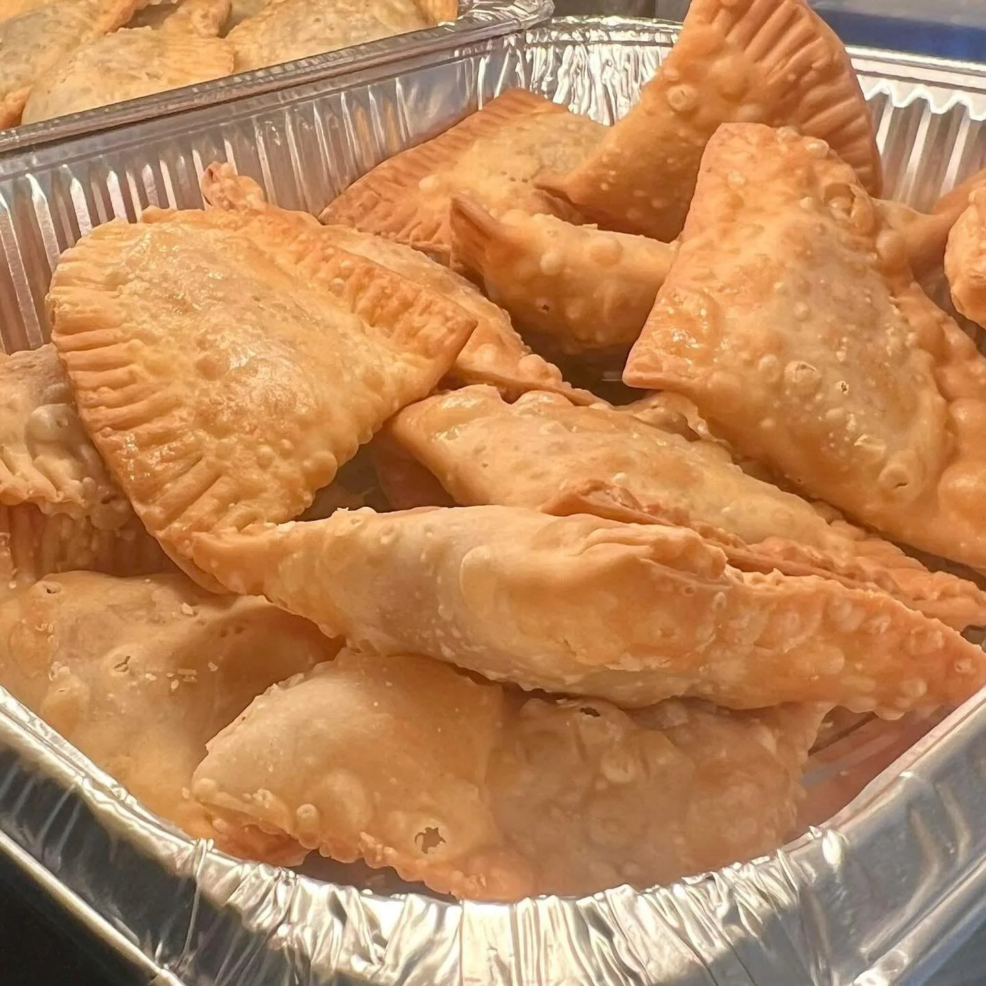 Public Schedule:
-7/24 @tewksburycommunitymarket 4-7PM 
-7/27 @farmlowell 10-1PM
-7/28 @billericacommfarmersmarket 2:45-7PM