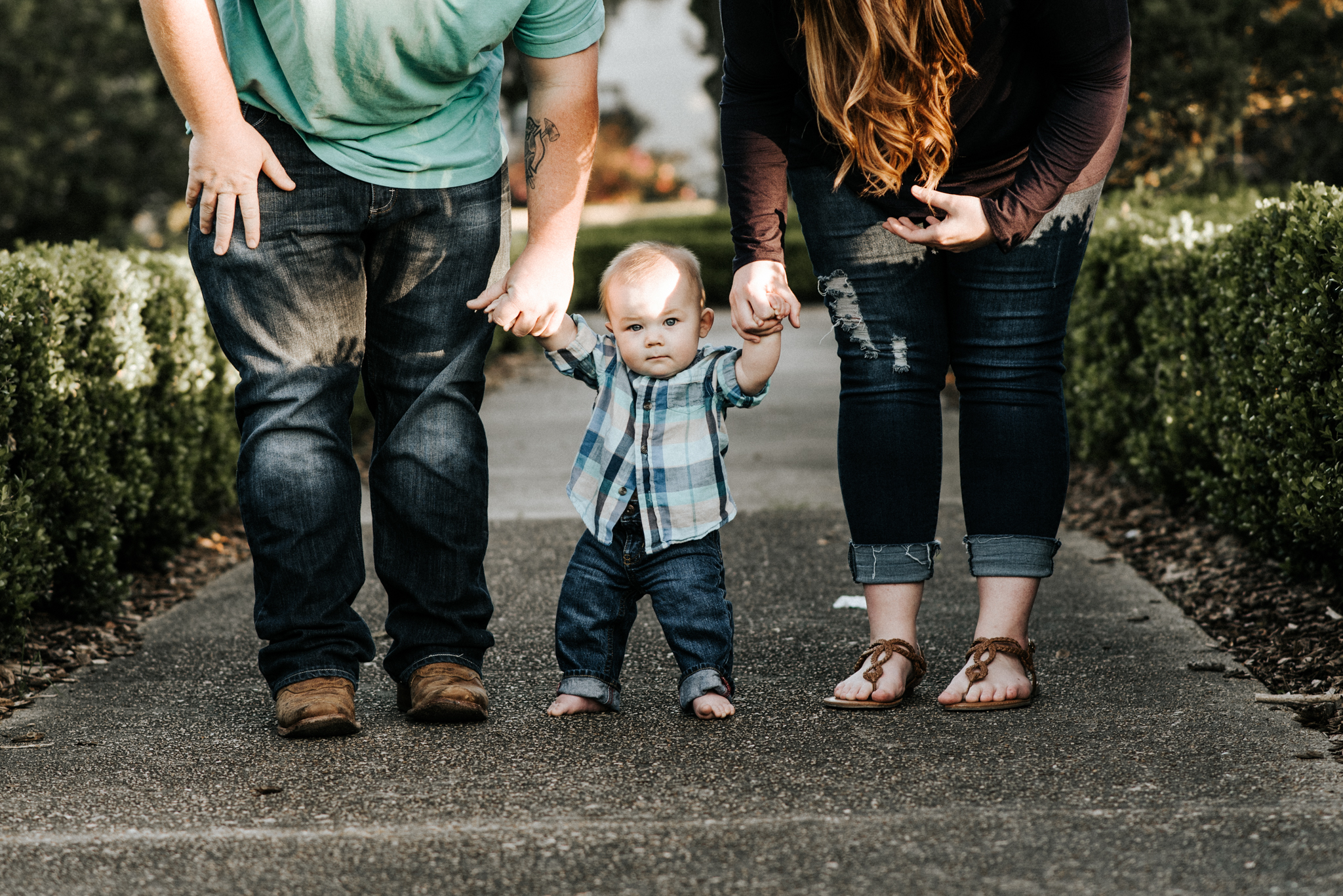 Mini Milestone Family session located in Baton Rouge, Louisiana. Downtown at the Louisiana State Capitol and Arsenal Park. Magnolia and Grace Photography, Family and Children Photographer.