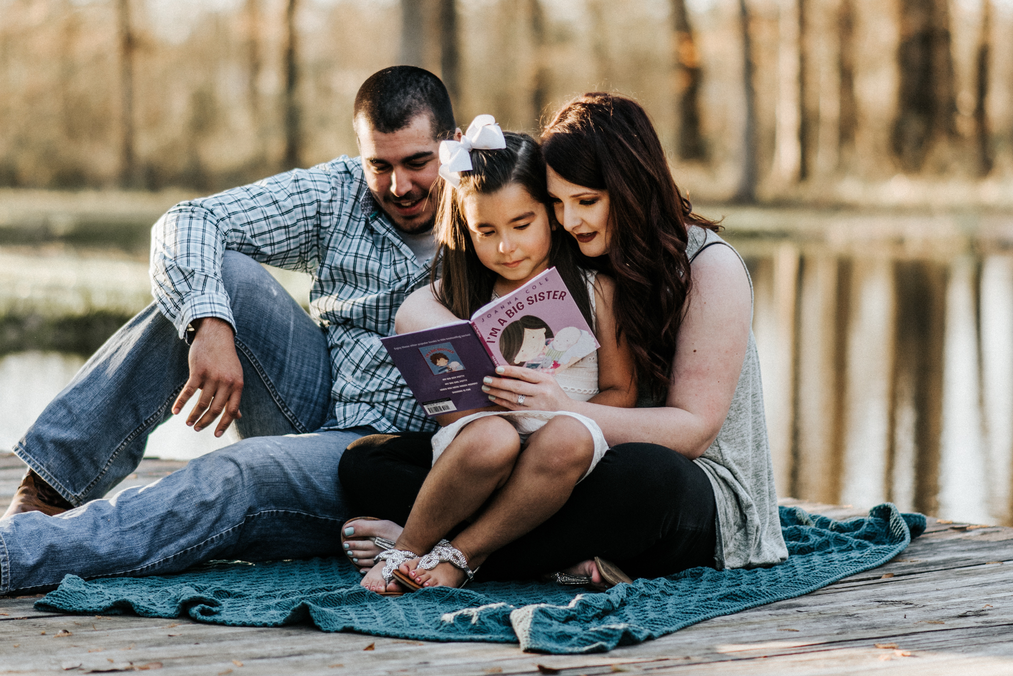 Pregnancy Announcement Family Pictures in Denham Springs, Louisiana. Magnolia and Grace Photography Family and Children Photographer located in Baton Rouge.