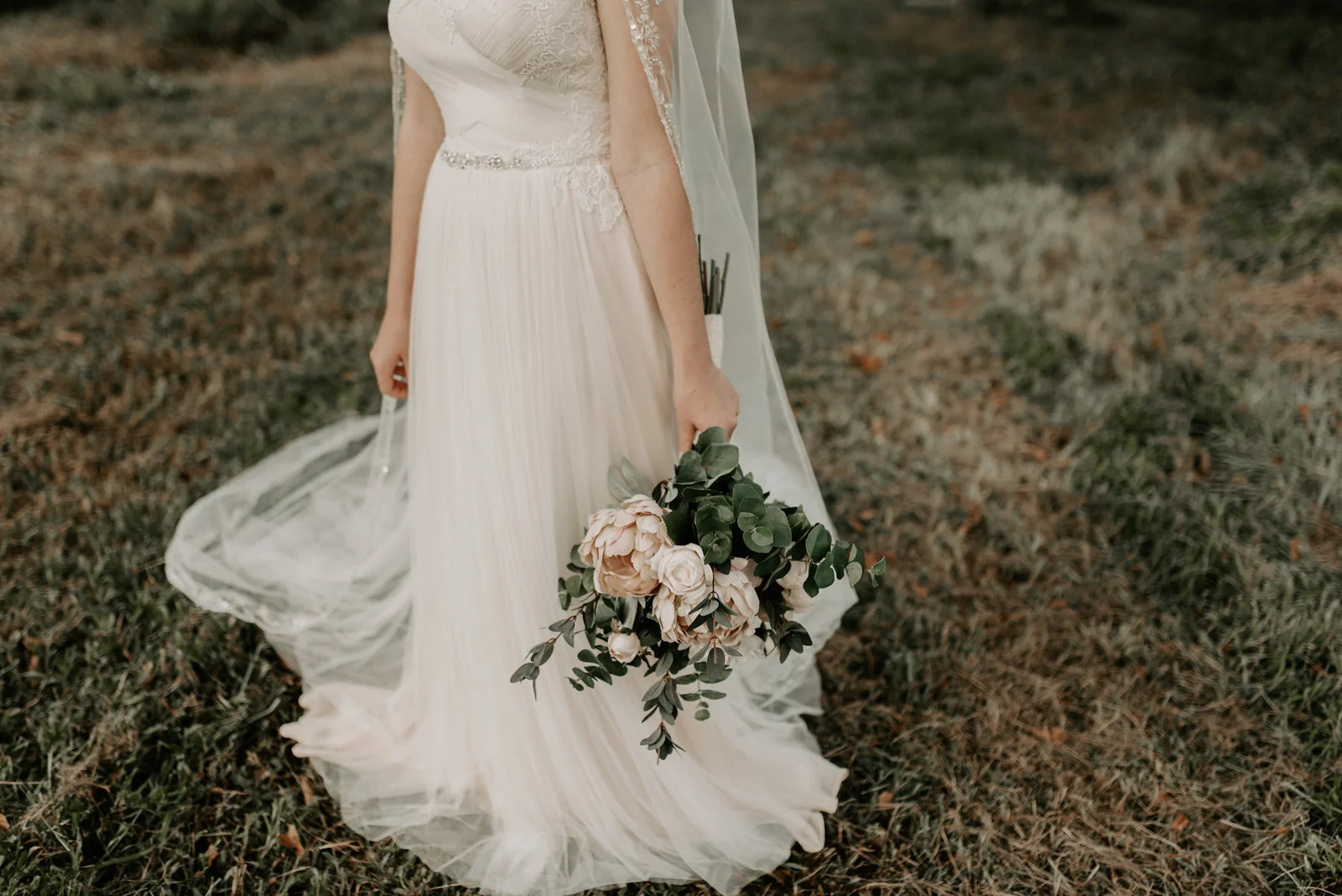 Beautiful, Simple Baton Rouge, Louisiana Bridal Session Pictures located at LSU Hilltop Arboretum Photographed by Magnolia and Grace Photography based out of Denham Springs, LA