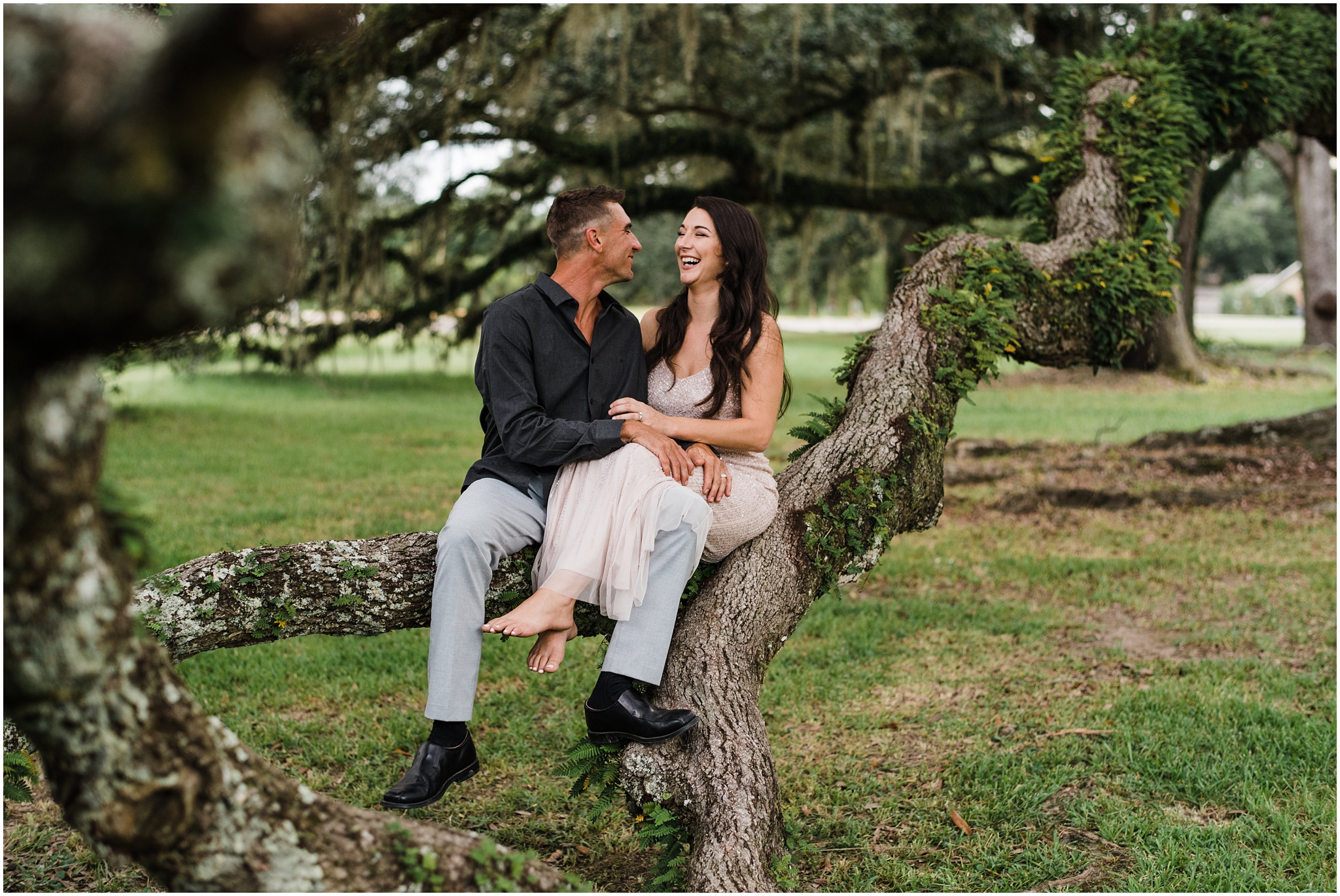 A Wedding Elopement under Oak Trees photographed by Taylor Hubbs Photography located in Baton Rouge, Louisiana. Taylor Hubbs Photography is a Lifestyle Family, Children, and Wedding Photographer that services southern Louisiana.