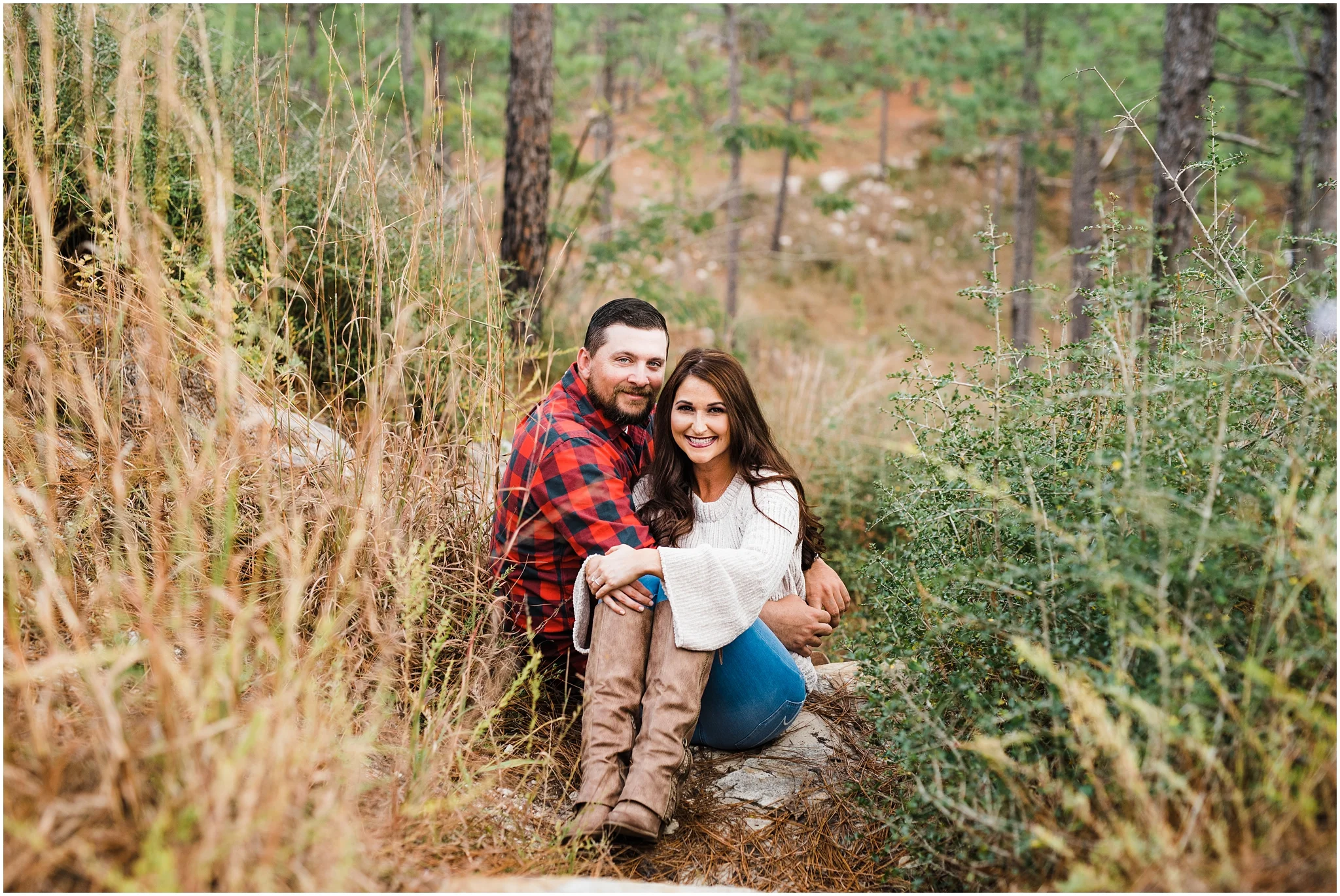 A Fall Kisatchie Forest Engagement Session photographed by Taylor Hubbs Photography, located in Baton Rouge, Louisiana. A wedding and lifestyle family photographer.